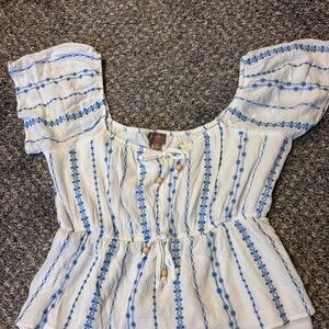 Buckle Blue and White Floral Blouse